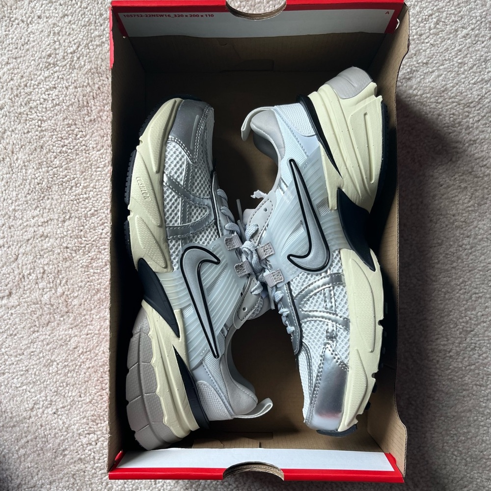 Nike V2K Run